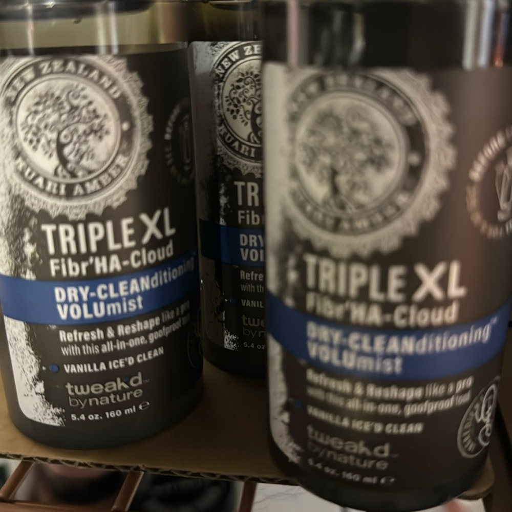 Tweakd by nature dry cleaning condition volumist vanilla iced clean.brand new